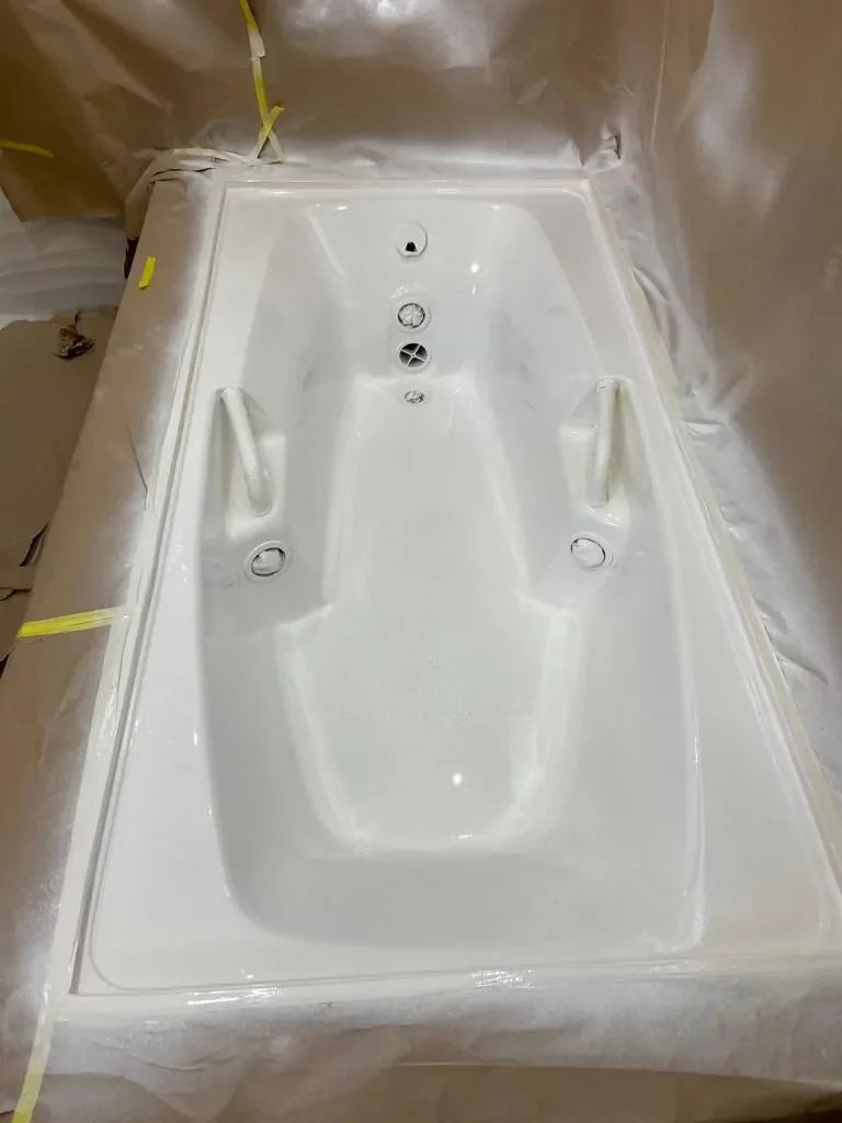 Banheira preparada e pintada
